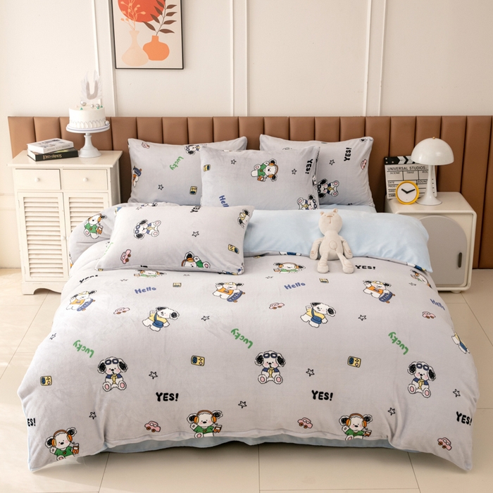 91家纺网 家纺一手货源 找家纺 乐居坊 2024新款高克重牛奶绒印花保暖四件套 欢乐小狗