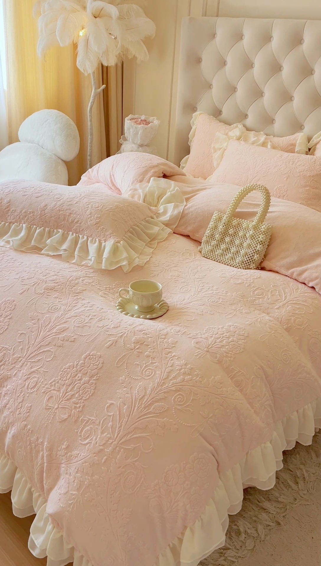 91家纺网 家纺一手货源 找家纺 （总）亲亲公主 2025新款牛奶绒雕花保暖四件套-伊莉（配送蝴蝶结）