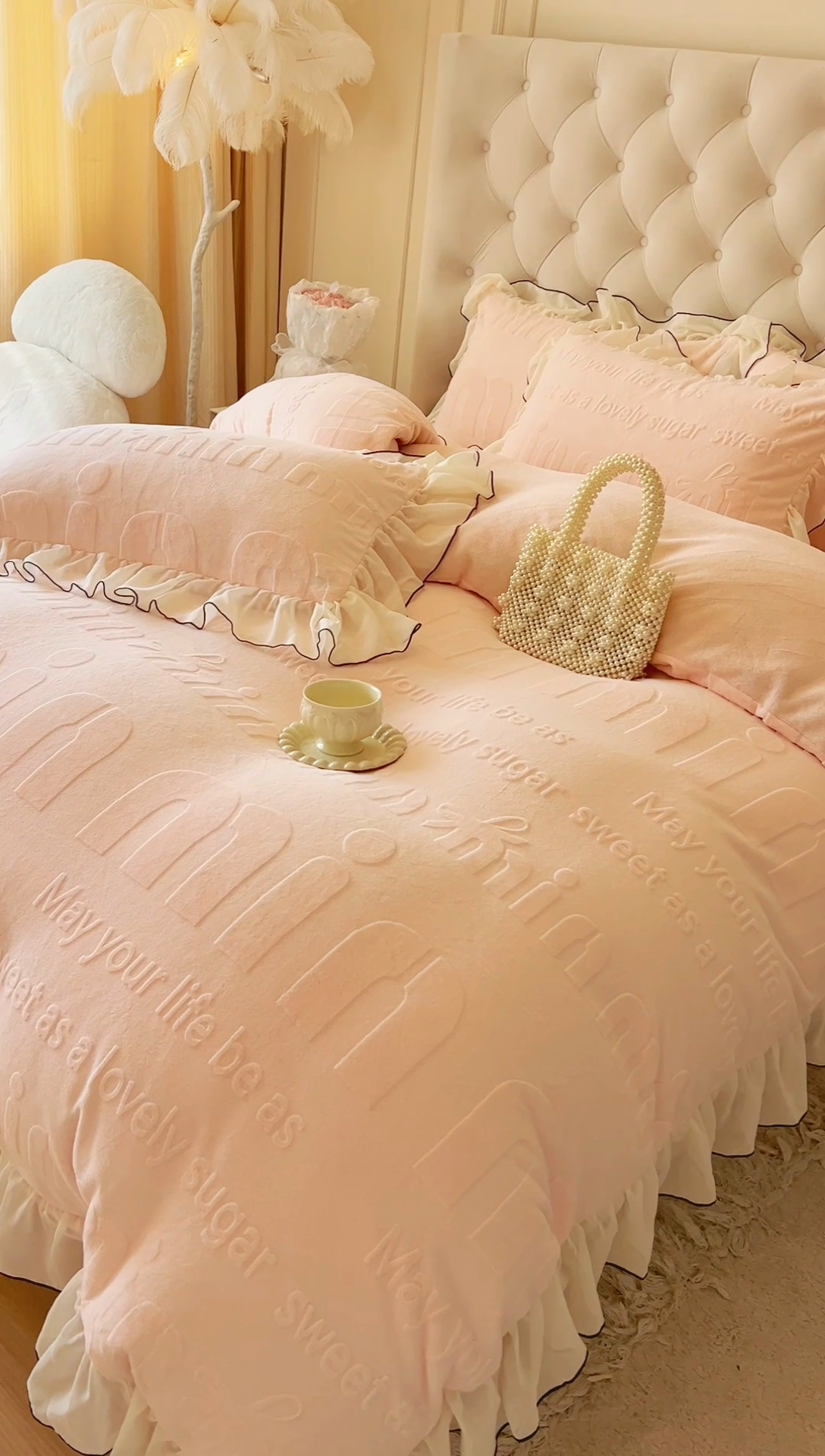 91家纺网 家纺一手货源 找家纺 亲亲公主 2025新款牛奶绒雕花保暖四件套-花恋 花恋-粉色