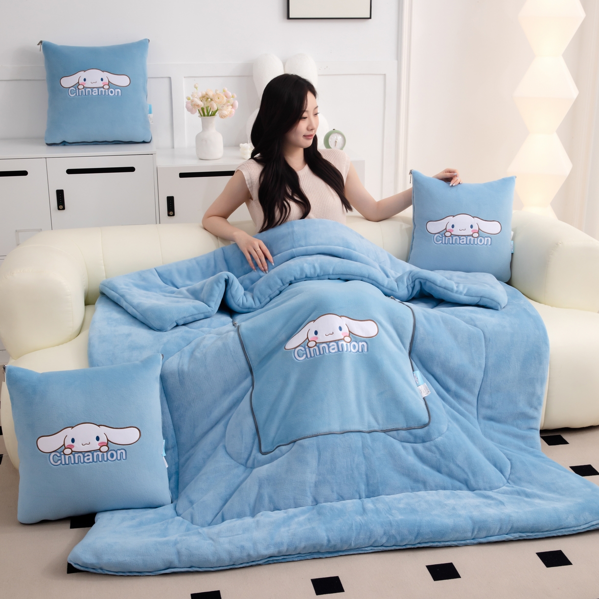91家纺网 家纺一手货源 找家纺 2024新款三丽欧牛奶绒抱枕被 玉桂狗