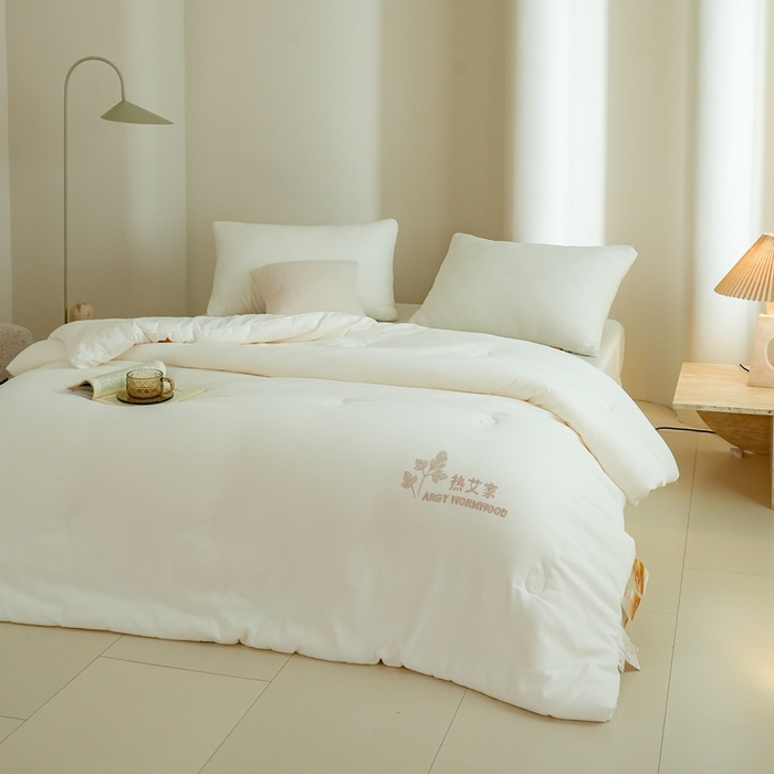 91家纺网 家纺一手货源 找家纺 丽卡家纺 2024新款热艾家春秋被 白色