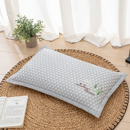 91家纺网 家纺一手货源 找家纺 （总）织布人 2024新款荞麦枕夏季凉感冰豆豆儿童学生宿舍荞麦枕幼儿园午睡枕