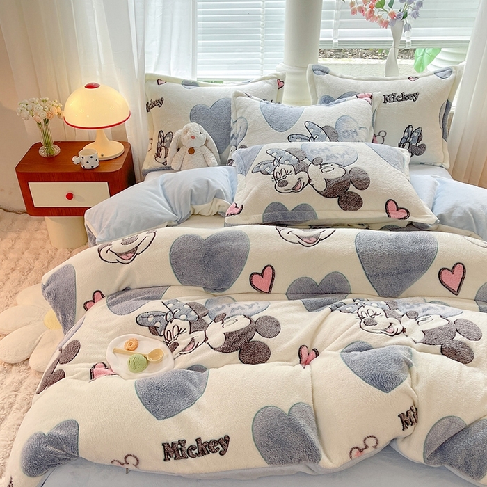 91家纺网 家纺一手货源 找家纺 妖妖家纺 2024新款加厚雪花绒印花单品三件套四件套 亲亲米妮