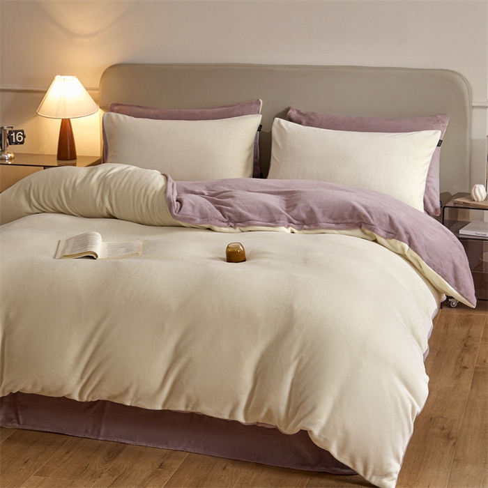91家纺网 家纺一手货源 找家纺 凡客家居 2024新款A类加厚230克纯色双拼牛奶绒四件套 奶油黄+香芋紫