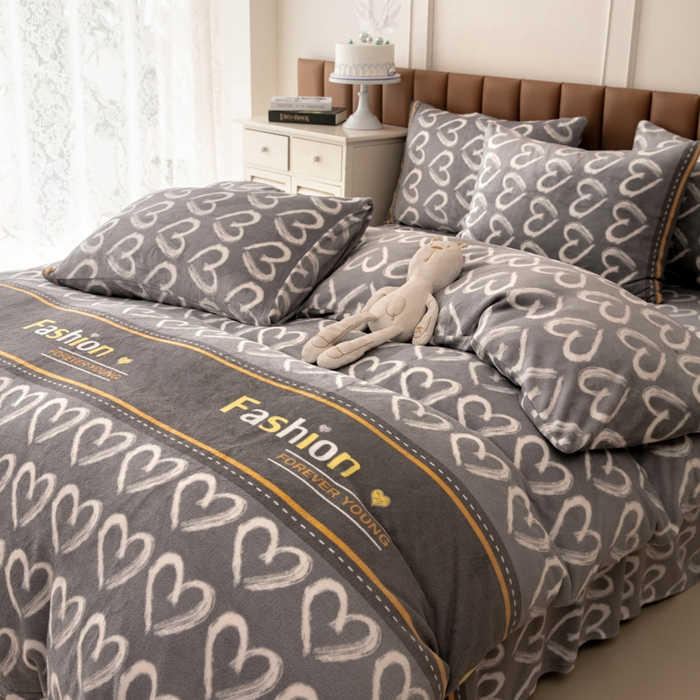 91家纺网 家纺一手货源 找家纺 乐居坊 2024新款高克重牛奶绒印花保暖四件套 巴赫旧约