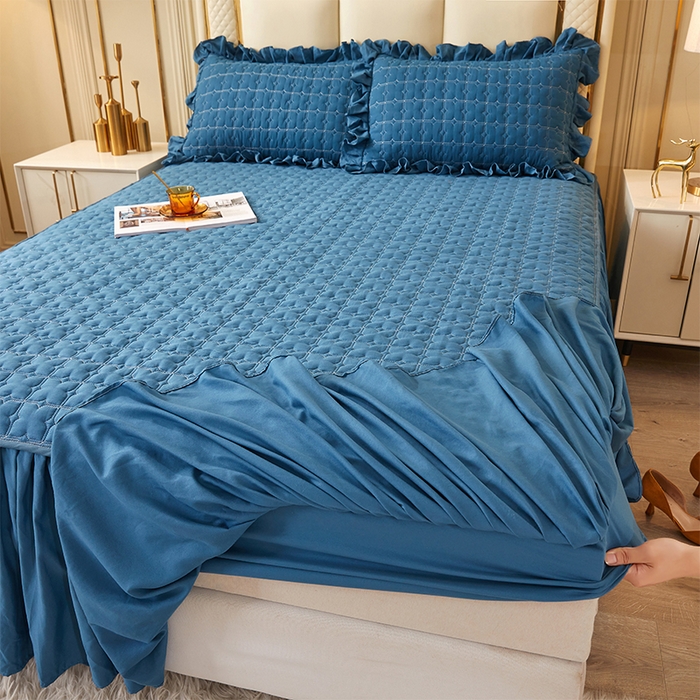 91家纺网 家纺一手货源 找家纺 锦逸家居 2024新款可拆卸包边夹棉磨毛花边两用床裙床笠两用-优雅 优雅-雾霾蓝