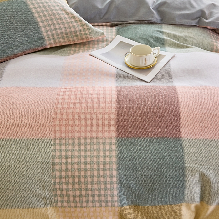 91家纺网 家纺一手货源 找家纺 牧笛缘家纺 2024新款全棉磨毛单被套 方格恋曲