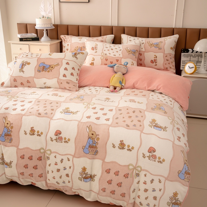 91家纺网 家纺一手货源 找家纺 乐居坊 2024新款高克重牛奶绒印花保暖四件套 奶油兔-粉