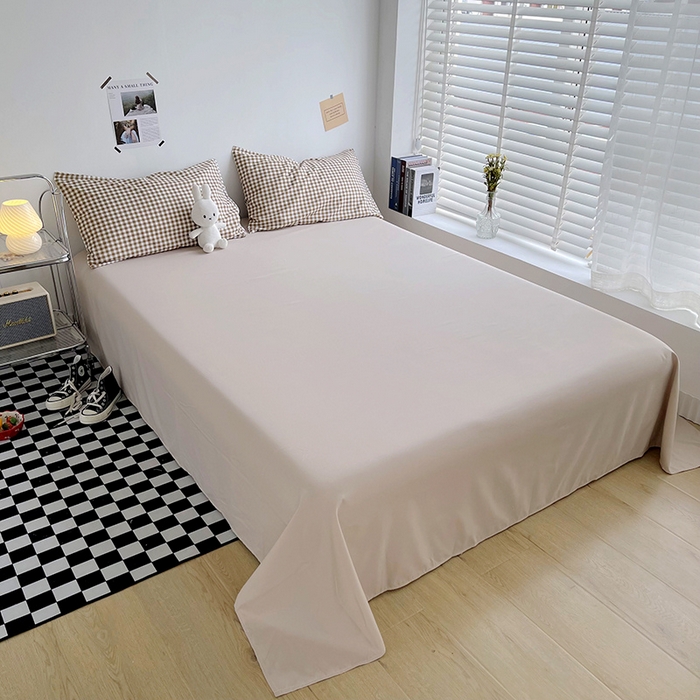 91家纺网 家纺一手货源 找家纺 曼璐家纺 2025新款105克加厚混搭风纯色床单 【混搭风】卡其+米小格枕套