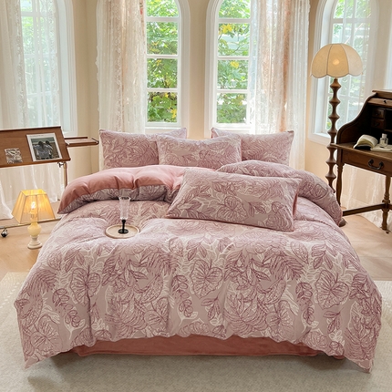 91家纺网 家纺一手货源 找家纺 （总）大元 2025新款A类立体雕花牛奶绒四件套