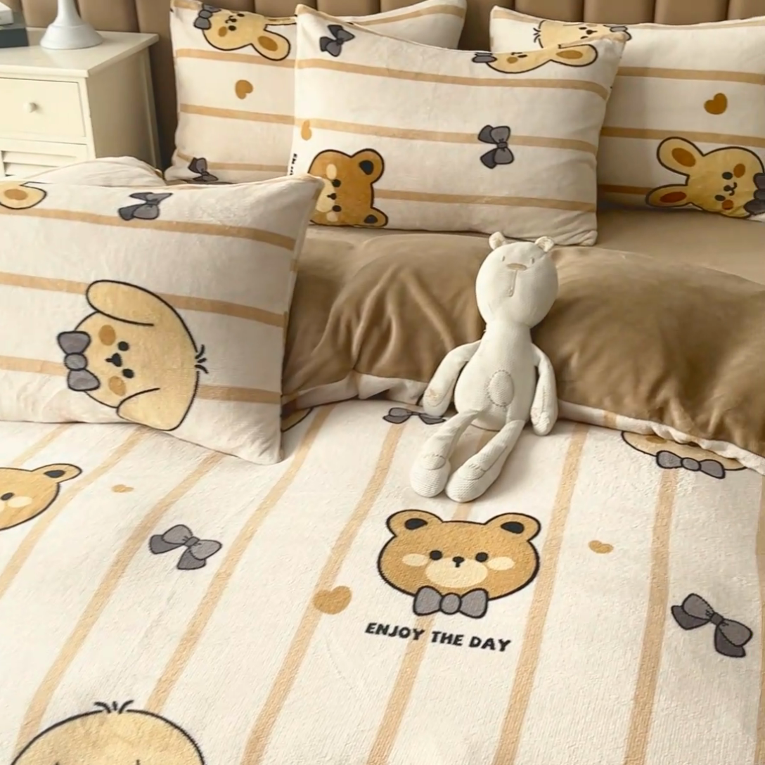 91家纺网 家纺一手货源 找家纺 乐居坊 2024新款高克重牛奶绒印花保暖四件套 绅士伙伴