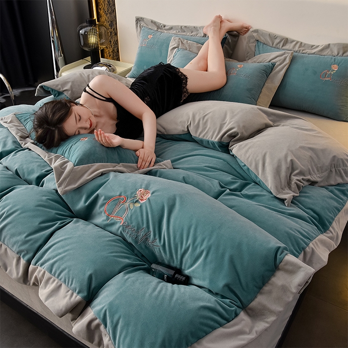 91家纺网 家纺一手货源 找家纺 2024新款加厚保暖A类婴儿绒四件套-朵拉系列 朵拉-马尔斯绿+星空灰