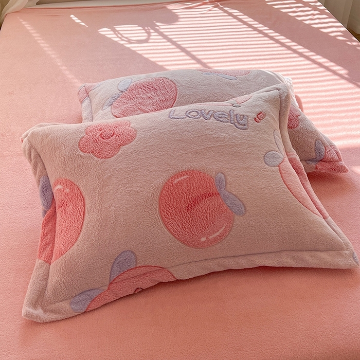 91家纺网 家纺一手货源 找家纺 妖妖家纺 2024新款加厚雪花绒印花单品三件套四件套 蜜桃女孩