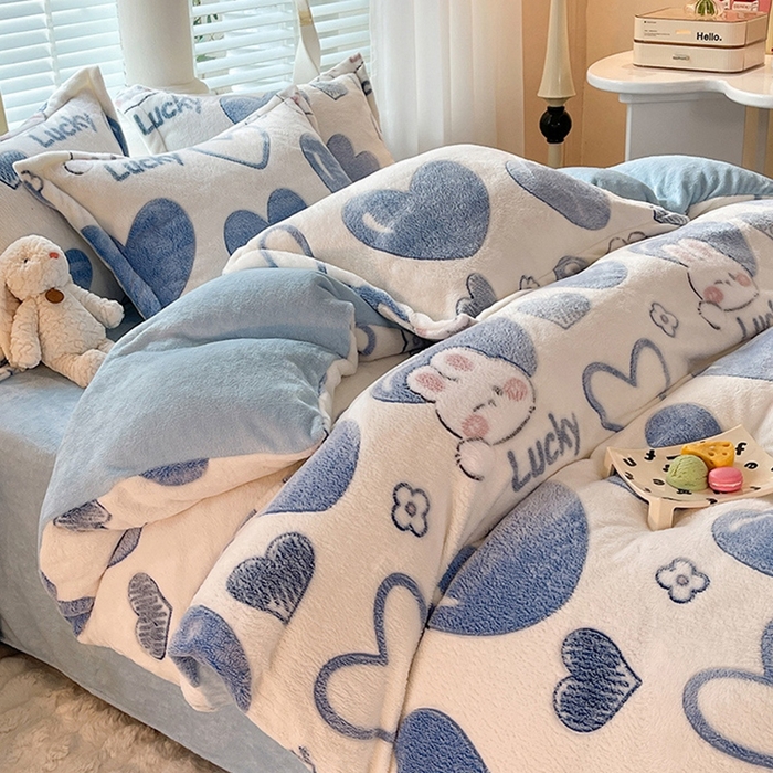 91家纺网 家纺一手货源 找家纺 妖妖家纺 2024新款加厚雪花绒印花单品三件套四件套 蓝心小兔