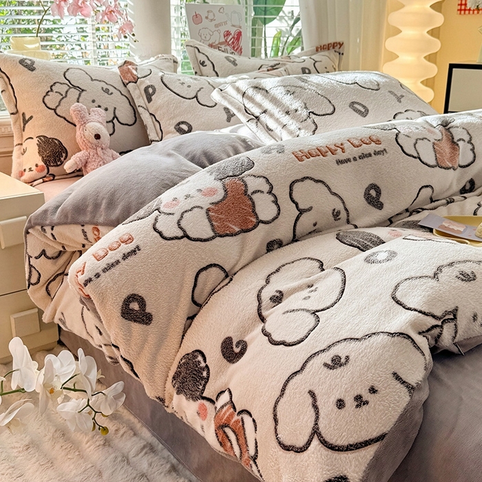 91家纺网 家纺一手货源 找家纺 妖妖家纺 2024新款加厚雪花绒印花单品三件套四件套 软萌狗狗