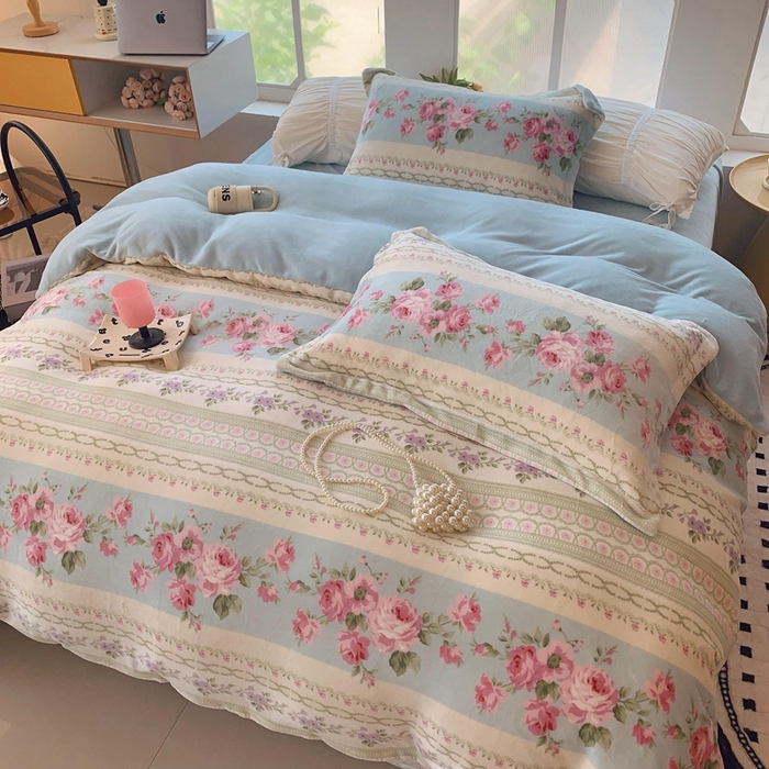 91家纺网 家纺一手货源 找家纺 莱豫家纺 2024新款牛奶绒印花四件套 蓝色梦境