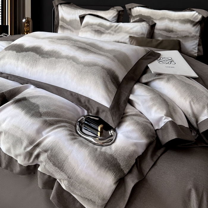 91家纺网 家纺一手货源 找家纺 朵希曼 2026新款全棉大宽边拼角磨毛四件套 一生之水