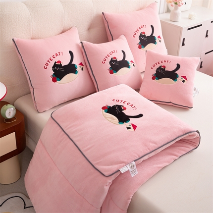 91家纺网 家纺一手货源 找家纺 （总）2024新款牛奶绒动物乐园抱枕被