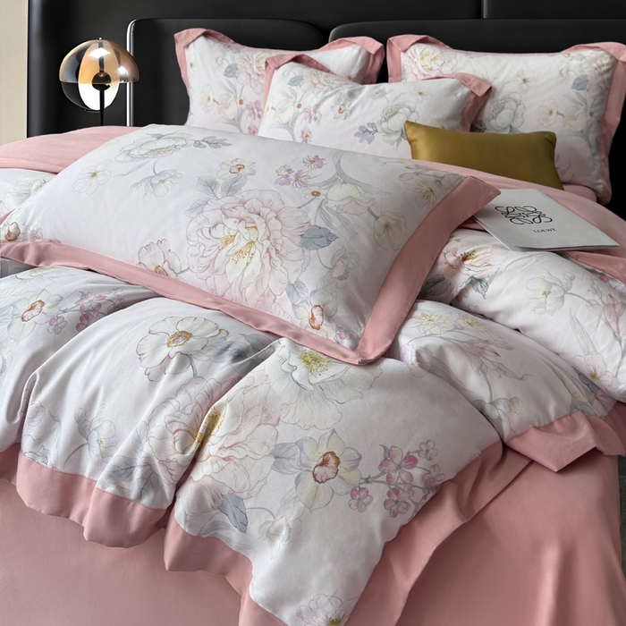 91家纺网 家纺一手货源 找家纺 朵希曼 2026新款全棉大宽边拼角磨毛四件套 回眸一笑米