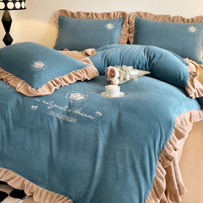 91家纺网 家纺一手货源 找家纺 （总）露梦家纺 2025新款A类双面木耳花边加厚保暖牛奶绒刺绣款四件套-繁花系列（提供买家秀）