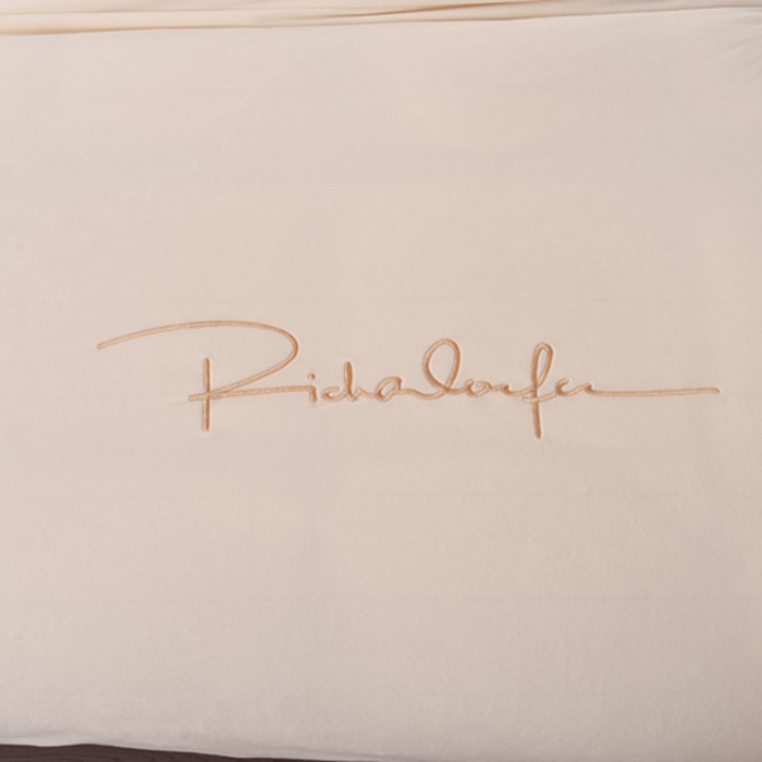 91家纺网 家纺一手货源 找家纺 2024新款A类加厚保暖婴儿绒四件套-洛伊系列 贝壳白+莫兰迪粉