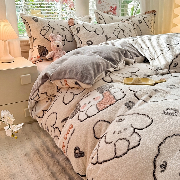 91家纺网 家纺一手货源 找家纺 妖妖家纺 2024新款加厚雪花绒印花单品三件套四件套 软萌狗狗