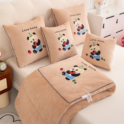 91家纺网 家纺一手货源 找家纺 （总）2024新款牛奶绒动物乐园抱枕被