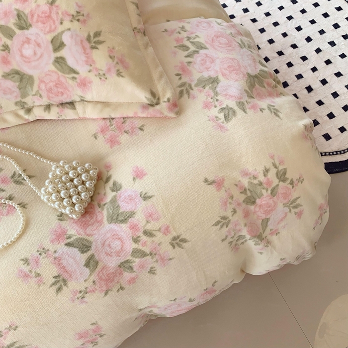 91家纺网 家纺一手货源 找家纺 莱豫家纺 2024新款牛奶绒印花四件套 玫瑰粉