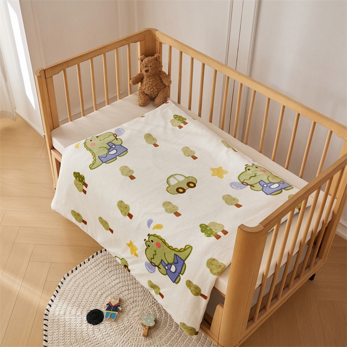 91家纺网 家纺一手货源 找家纺 2024新款牛奶绒豆豆绒婴儿可拆式抱被 抱被-泡泡龙龙