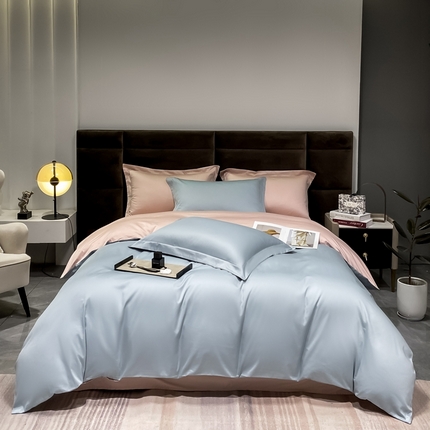 91家纺网 家纺一手货源 找家纺 秀色2025新款50支贡缎纯色双拼四件套长绒棉套件单被套 郁兰+泡芙粉
