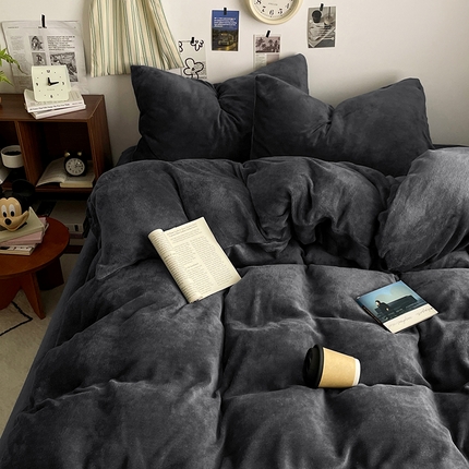 91家纺网 家纺一手货源 找家纺 （总）优承佳 2024新款高克重牛奶绒ins风双拼系列四件套单被套