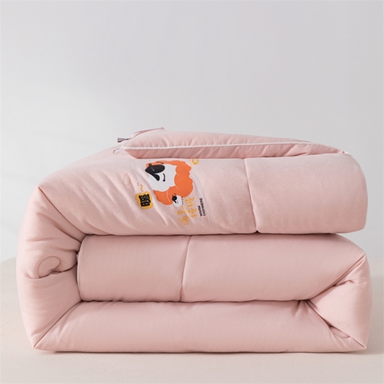 91家纺网 家纺一手货源 找家纺  2025新款三体羊绒加厚保暖冬被芯大豆纤维被春秋被子被芯