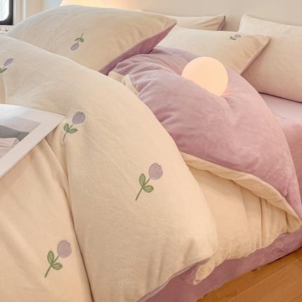 91家纺网 家纺一手货源 找家纺 （总）柒月 2024新款加厚保暖牛奶绒刺绣四件套