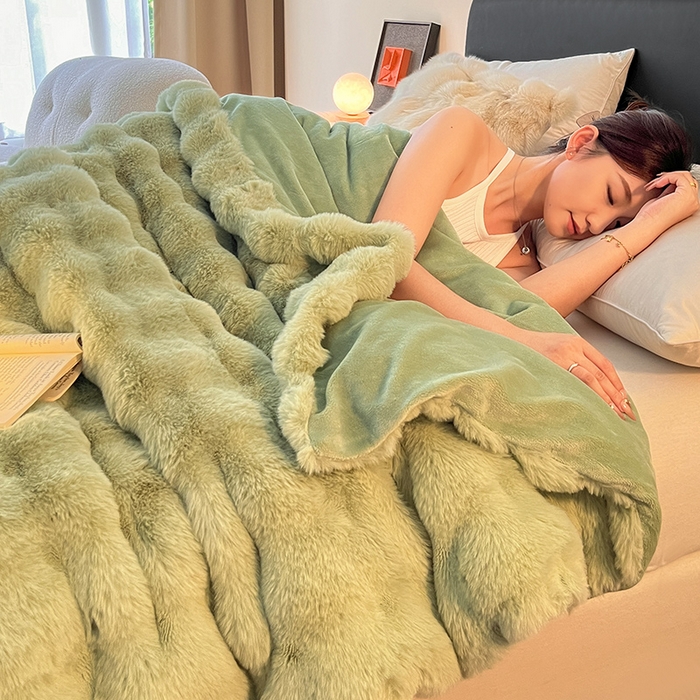 91家纺网 家纺一手货源 找家纺 2024新款A类法式高克重兔绒多功能毛毯被套双用盖毯 清新绿-毛毯