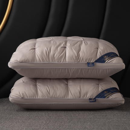 91家纺网 家纺一手货源 找家纺 （总）栩裕纺织 2024新款磨毛纽花羽丝枕48x74