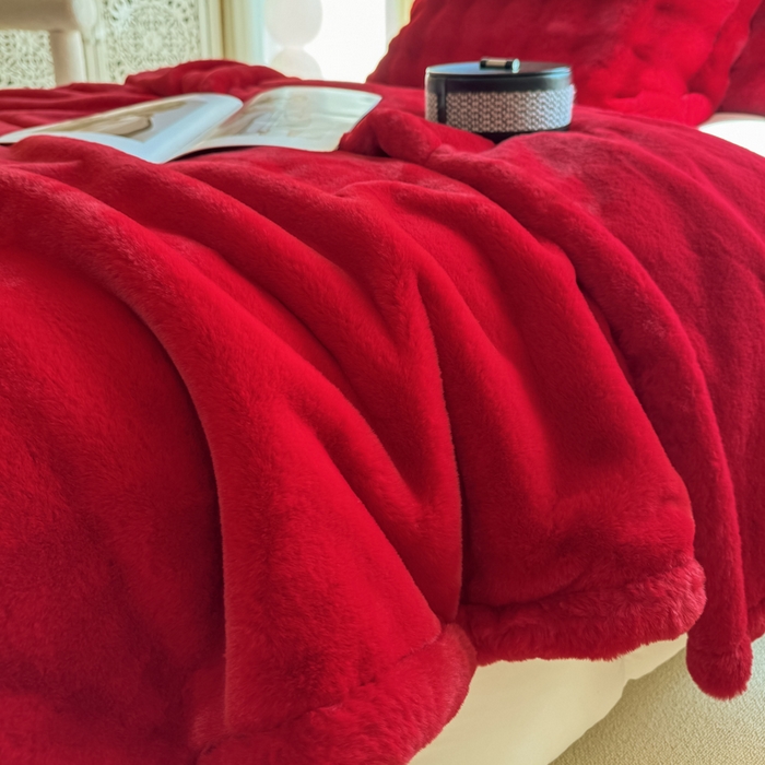 91家纺网 家纺一手货源 找家纺 尚品绵羊毛毯 2025新款高端婚庆毛毯双层加厚仿貂皮草绣花毯盖毯 如意