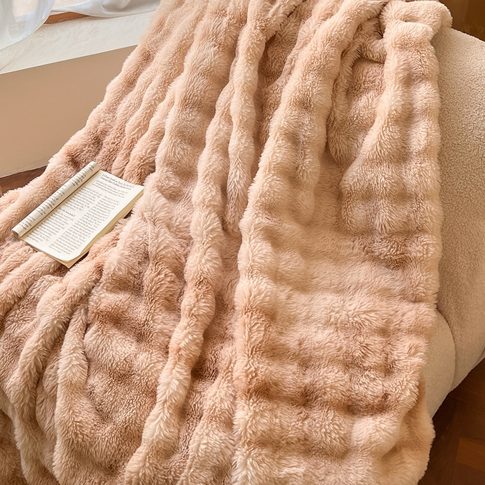 91家纺网 家纺一手货源 找家纺 2024新款A类法式高克重兔绒多功能毛毯被套双用盖毯 渲染卡其-毛毯