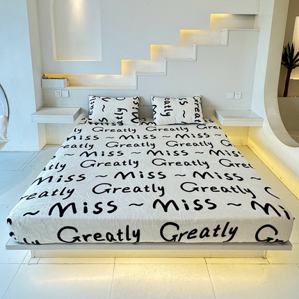 91家纺网 家纺一手货源 找家纺 （总）一隅花田 2024新款牛奶绒床笠