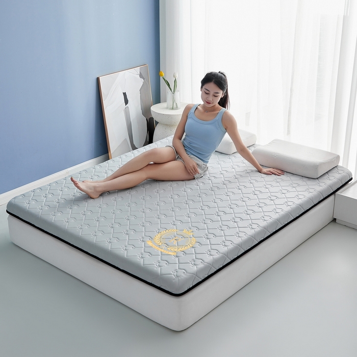 91家纺网 家纺一手货源 找家纺 祁恋婷 2024新款皇冠-牛奶丝乳胶记忆棉床垫【床垫遮盖物】 皇冠-单边新疆棉花典雅灰