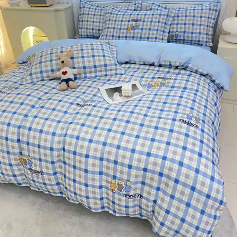 91家纺网 家纺一手货源 找家纺 友承 2025新款亲肤磨毛植物羊绒印花四件套 格格熊