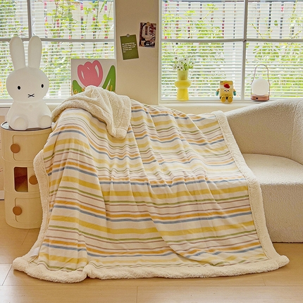 91家纺网 家纺一手货源 找家纺 艾咪-Amy ntmy 2024新款ins条纹牛奶绒双层毯毛毯休闲毯 青柠