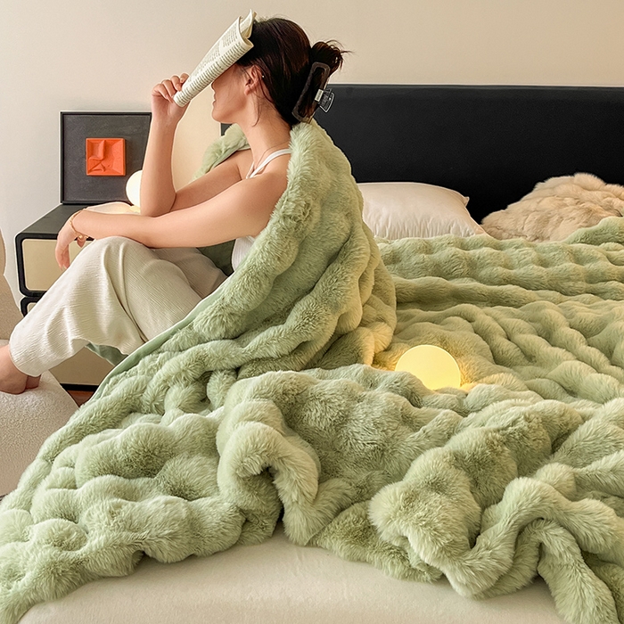 91家纺网 家纺一手货源 找家纺 2024新款A类法式高克重兔绒多功能毛毯被套双用盖毯 清新绿-毛毯