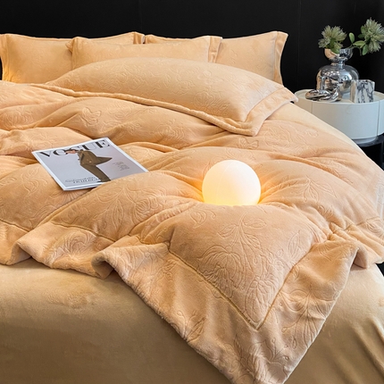 新方向 2025新款全消光A类烂花牛奶绒四件套-蝴蝶戏花 蝴蝶戏花-香槟