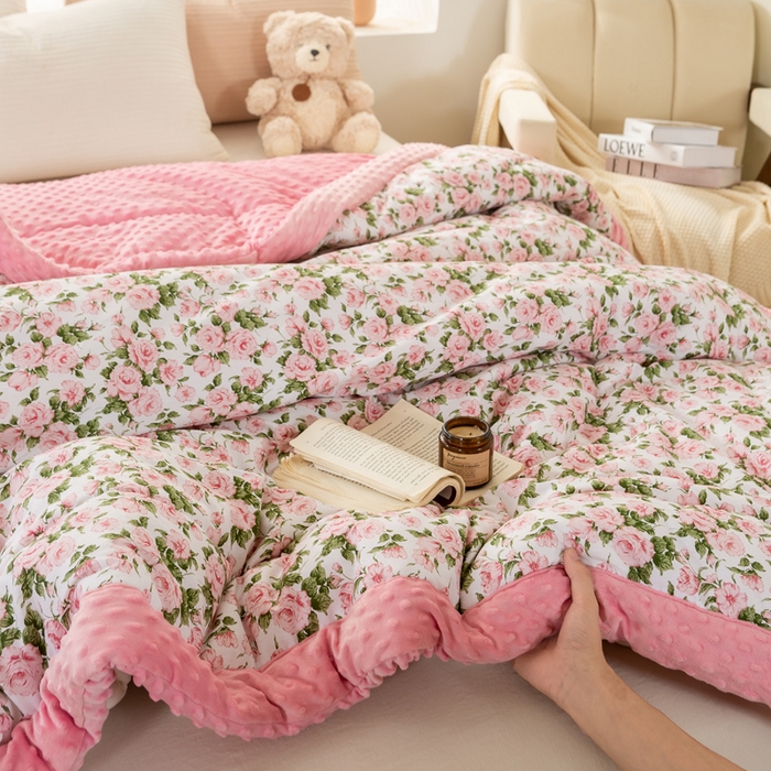 91家纺网 家纺一手货源 找家纺 锦鹭被业  2025款A类全棉纯棉豆豆被春秋空调夏凉加厚冬被子玫瑰物语