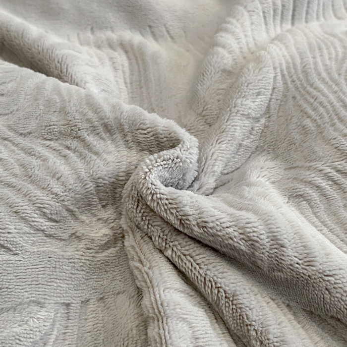 91家纺网 家纺一手货源 找家纺 新方向 2025新款全消光A类烂花牛奶绒四件套-雨纱暮歌 雨纱暮歌-浅灰