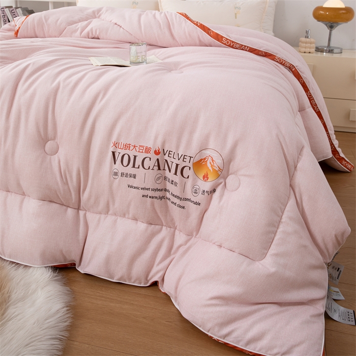 91家纺网 家纺一手货源 找家纺 爱来伊家纺 2024新款火山绒大豆被立体边大豆纤维冬被被子被芯春秋被 火山绒大豆被-樱花粉