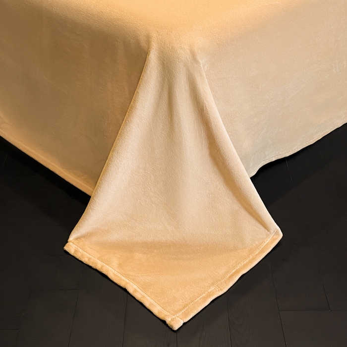 91家纺网 家纺一手货源 找家纺 新方向 2025新款全消光A类烂花牛奶绒四件套-蝴蝶戏花 蝴蝶戏花-米