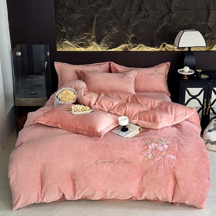 91家纺网 家纺一手货源 找家纺 （总）梦莱斯 2024新款牛奶绒绣花四件套