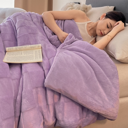 91家纺网 家纺一手货源 找家纺 2024新款A类法式高克重兔绒多功能毛毯被套双用盖毯 方块香芋紫-毛毯
