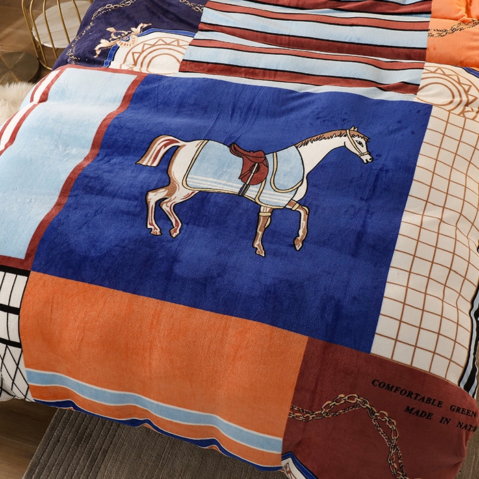 91家纺网 家纺一手货源 找家纺 凡客 2024新款牛奶绒大版印花四件套 英伦